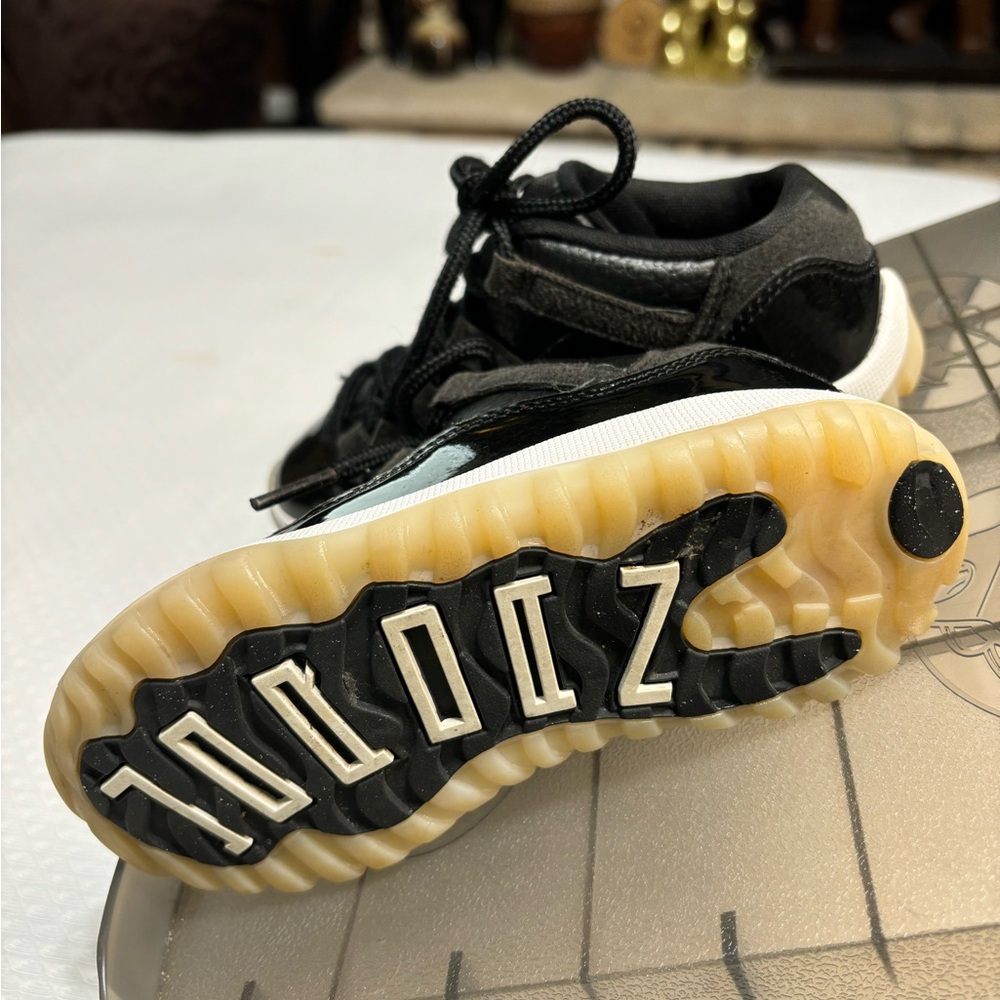 Air Jordan - Picture 5 of 8